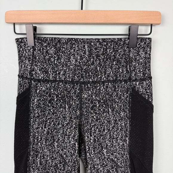 Lululemon Fit Physique Crop Luon Jacquard 19" - Picture 3 of 8